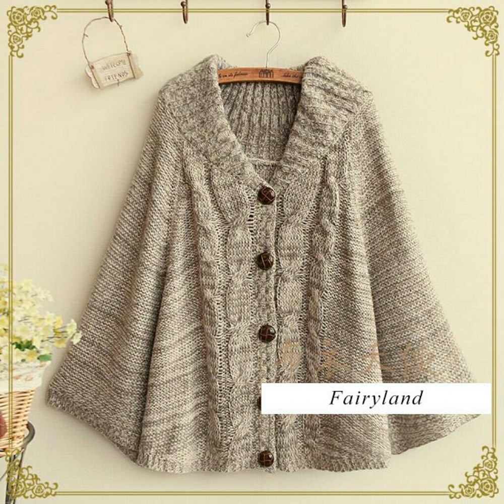 Fairlyland cable-knit cape